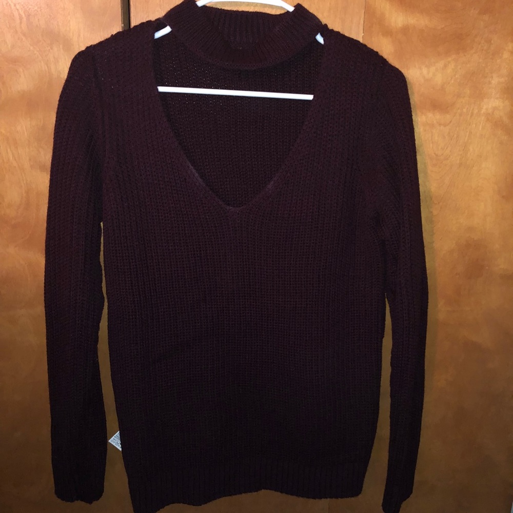 V-neck with choker collar sweater